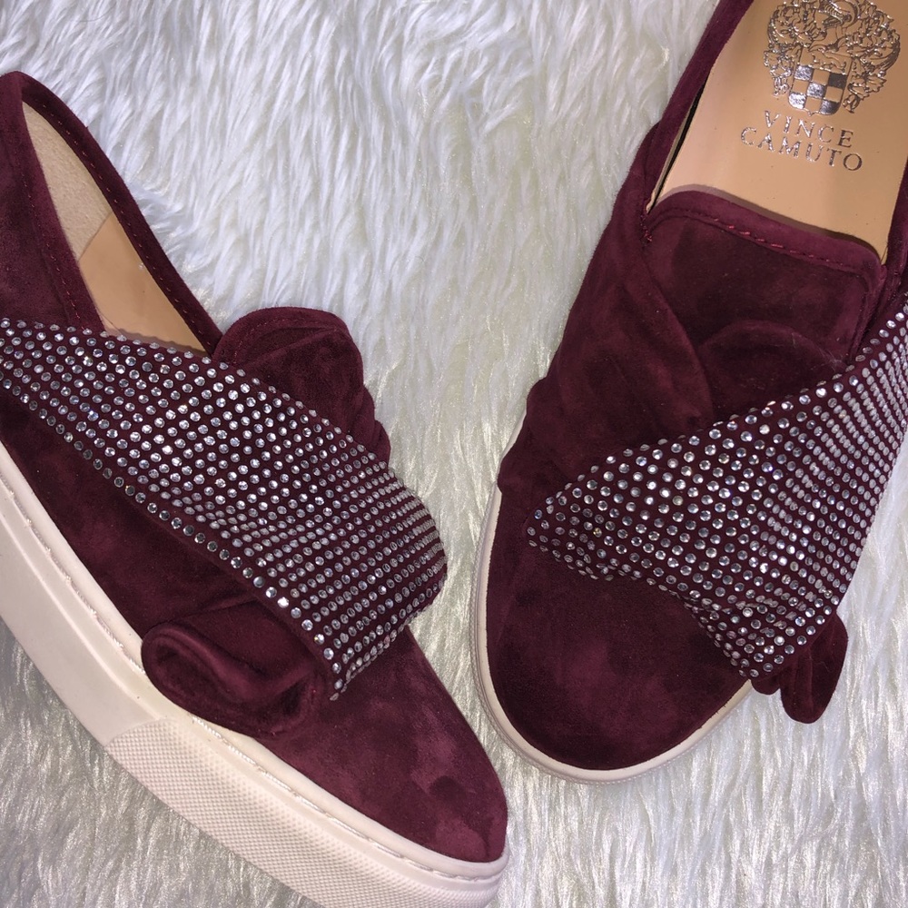 Sneakers by Vince Camuto - Picture 2 of 5